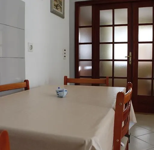 Heli 아파트 시베니크