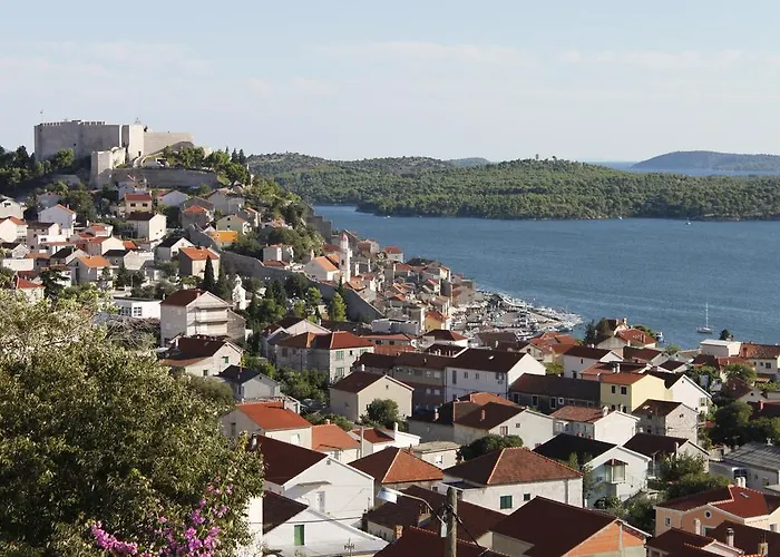 Heli 아파트 시베니크